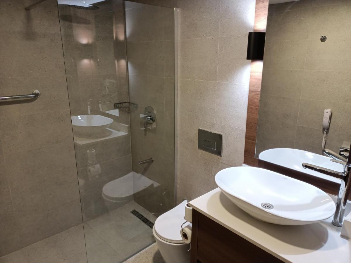 אנטליה Ring Downtown Hotel מראה חיצוני תמונה